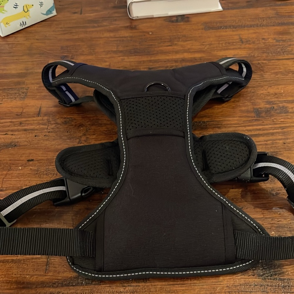 Amazon Basics Large Dog Harness - Picture 4 of 4